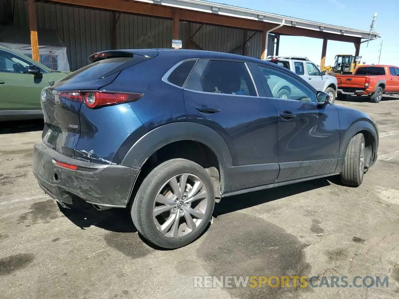 3 Photograph of a damaged car 3MVDMBDL6LM114798 MAZDA CX30 2020