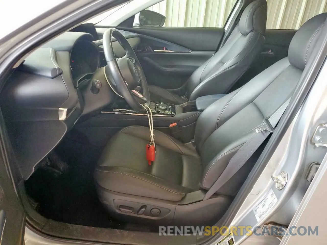 7 Photograph of a damaged car 3MVDMBDL6LM132055 MAZDA CX30 2020