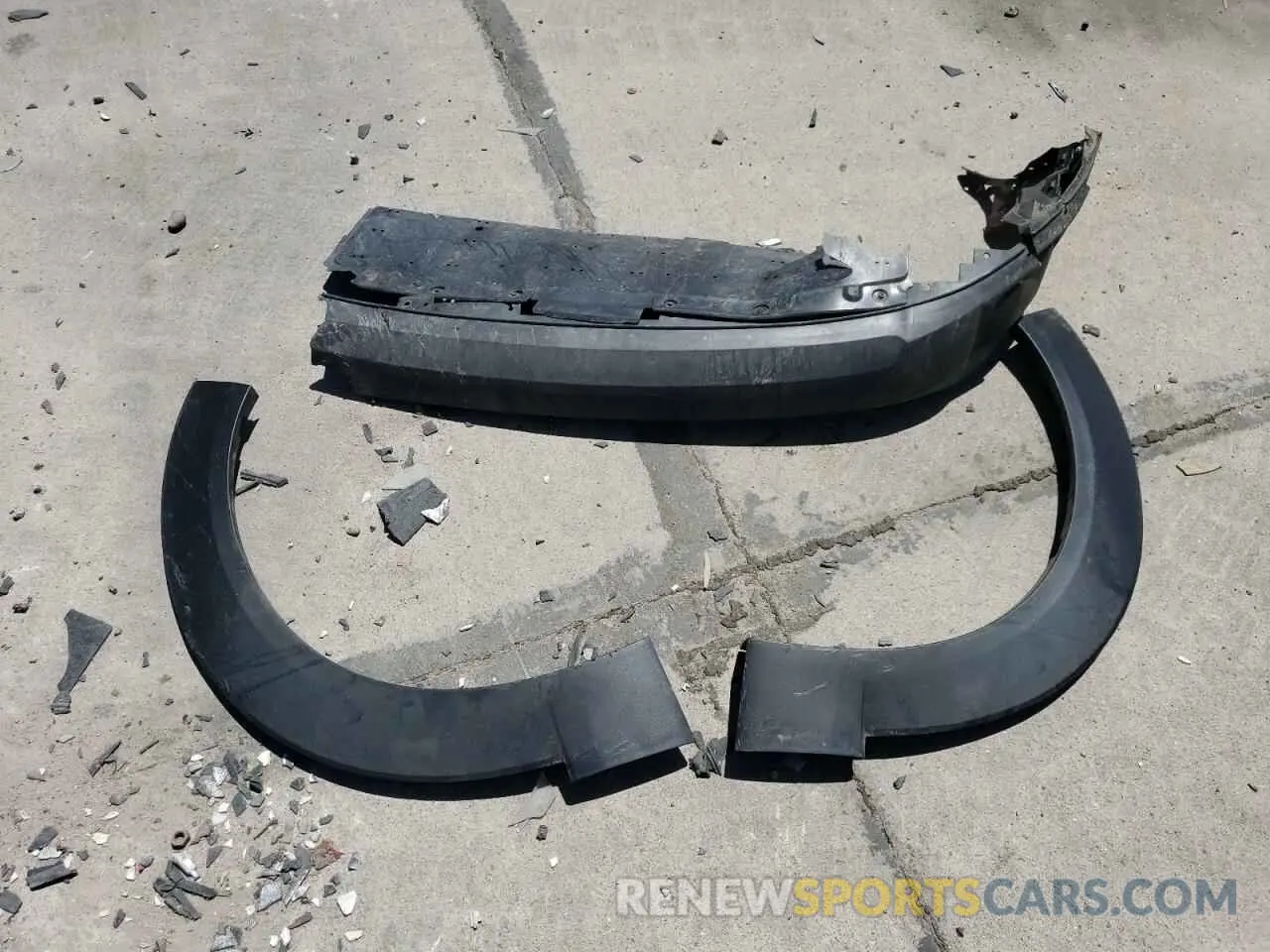 13 Photograph of a damaged car 3MVDMBDL7LM119105 MAZDA CX30 2020
