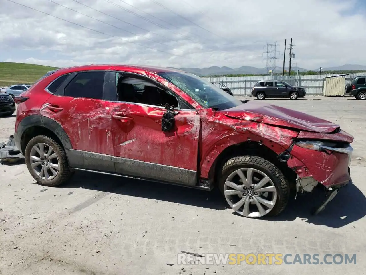 4 Photograph of a damaged car 3MVDMBDL7LM119105 MAZDA CX30 2020