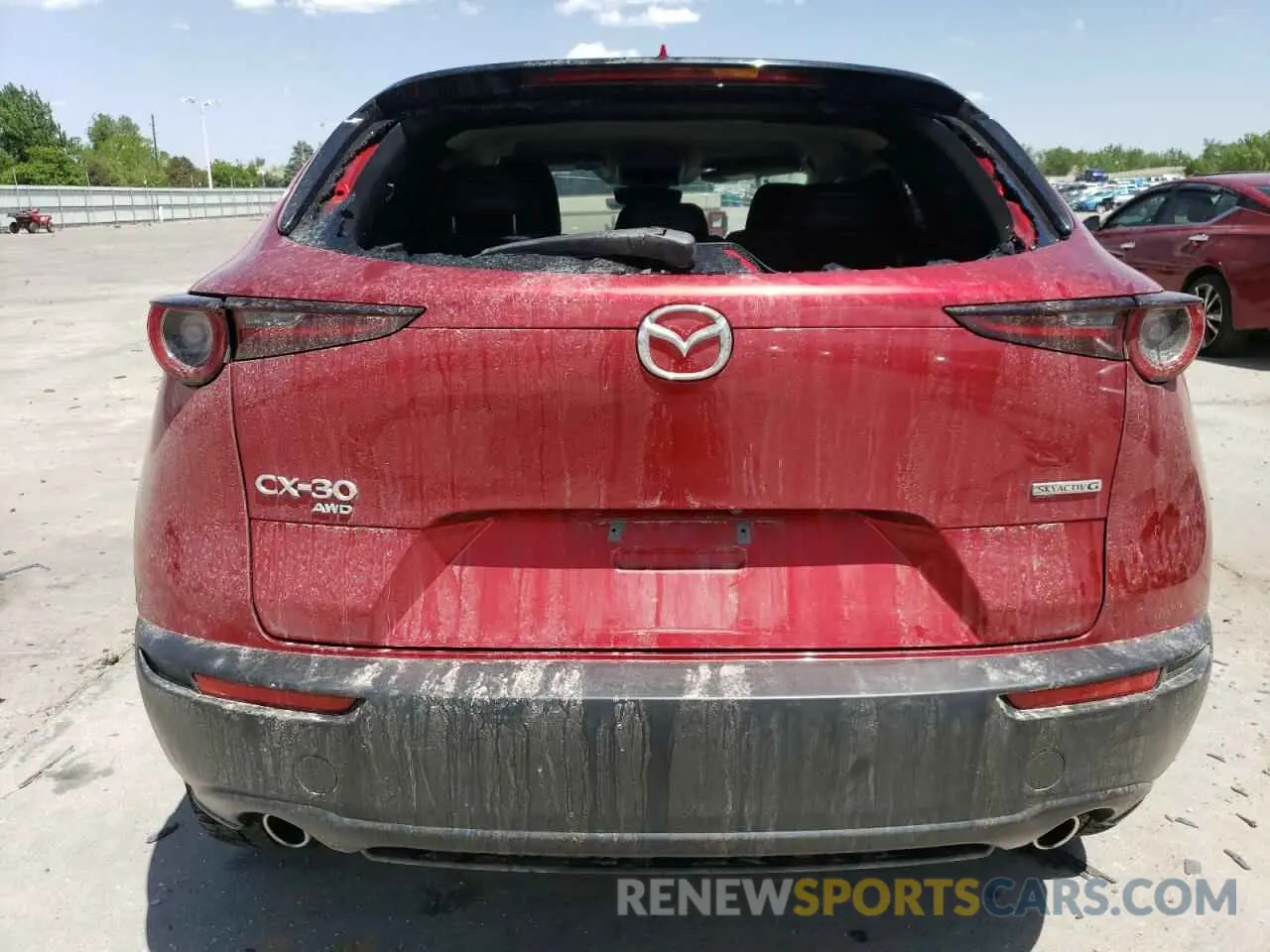 6 Photograph of a damaged car 3MVDMBDL7LM119105 MAZDA CX30 2020