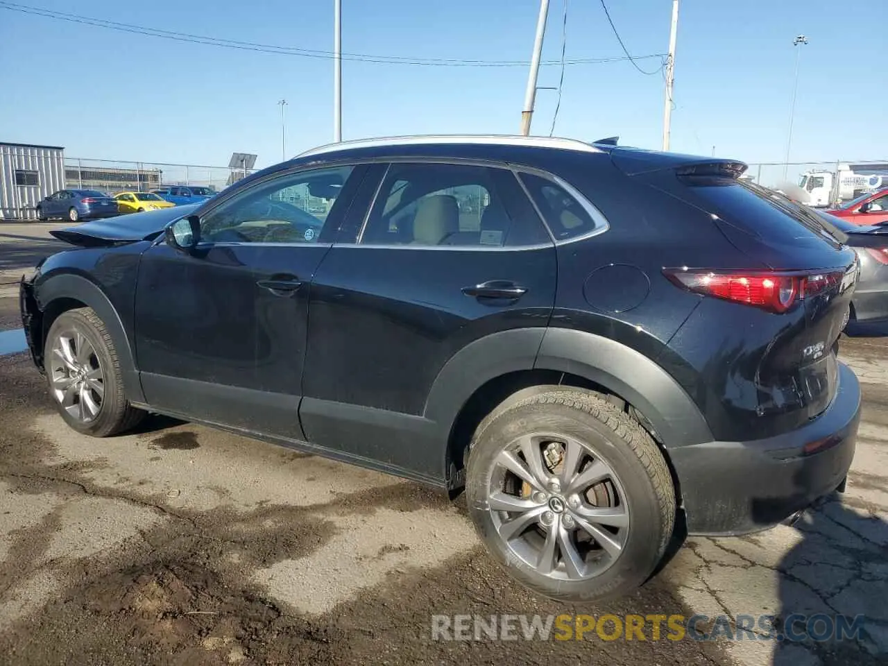 2 Photograph of a damaged car 3MVDMBEM3LM126527 MAZDA CX30 2020
