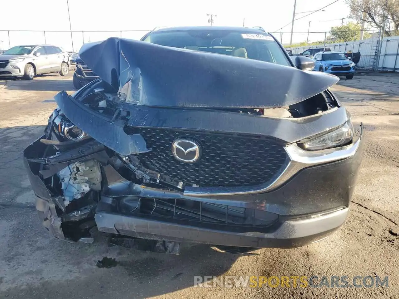 5 Photograph of a damaged car 3MVDMBEM3LM126527 MAZDA CX30 2020