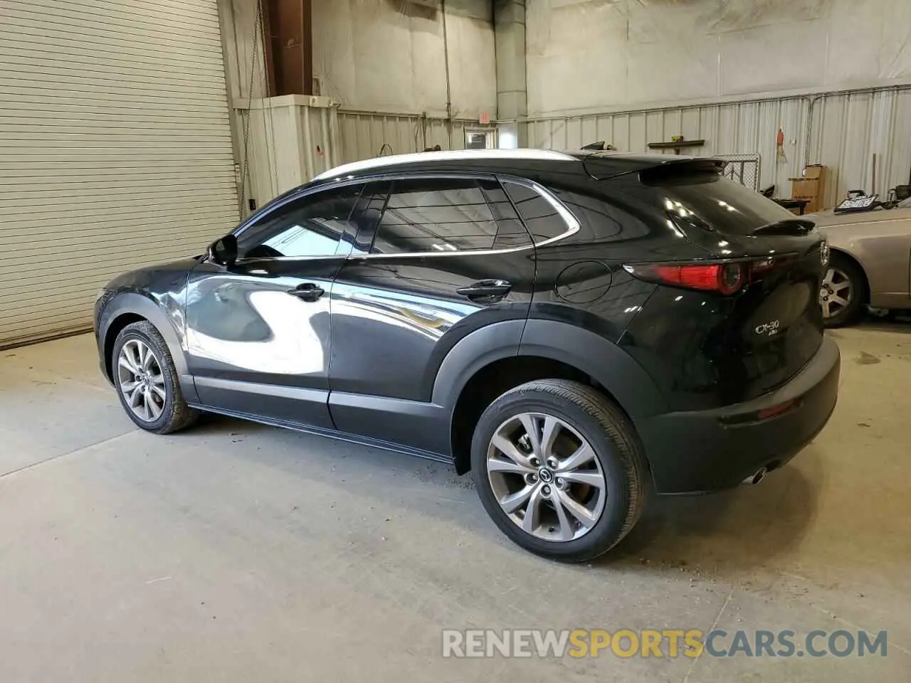 2 Photograph of a damaged car 3MVDMBEM4LM127105 MAZDA CX30 2020