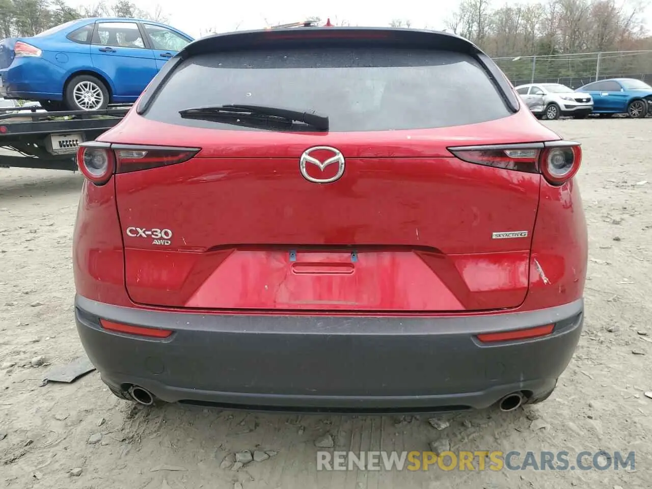 6 Photograph of a damaged car 3MVDMBEM4LM135849 MAZDA CX30 2020