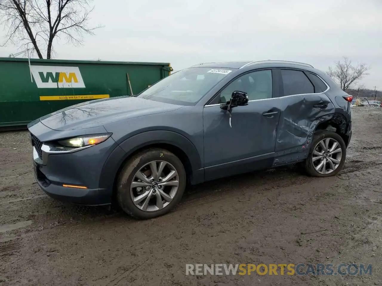 1 Photograph of a damaged car 3MVDMBEM4LM136726 MAZDA CX30 2020