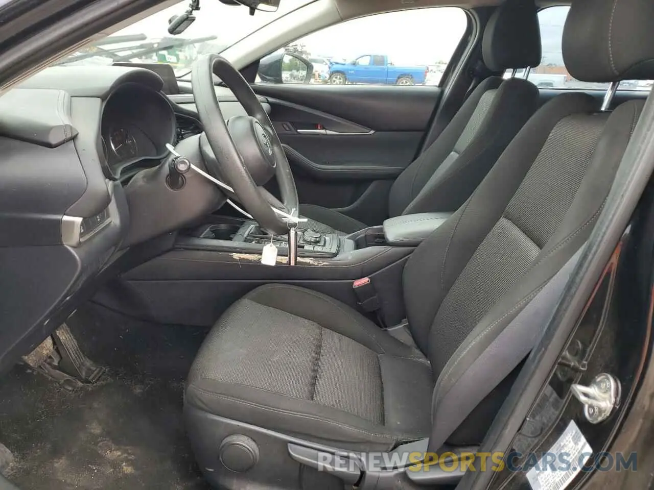 7 Photograph of a damaged car 3MVDMAAL5MM303863 MAZDA CX30 2021