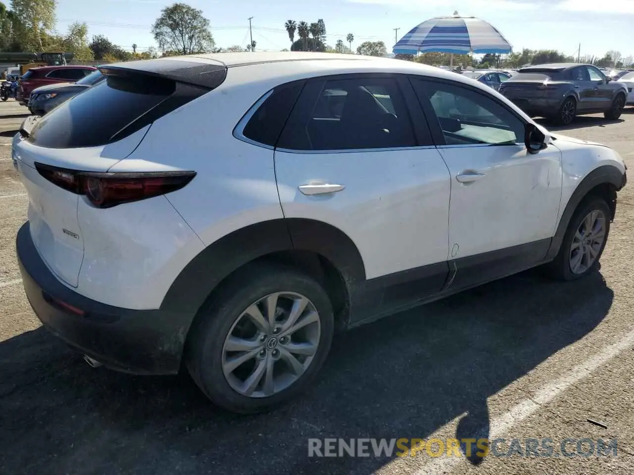 3 Photograph of a damaged car 3MVDMABL2MM210703 MAZDA CX30 2021