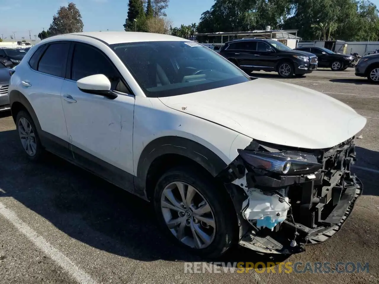 4 Photograph of a damaged car 3MVDMABL2MM210703 MAZDA CX30 2021