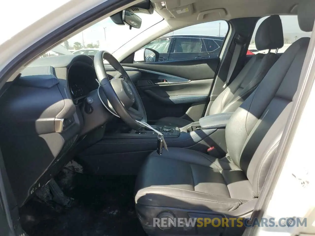 7 Photograph of a damaged car 3MVDMABL2MM210703 MAZDA CX30 2021