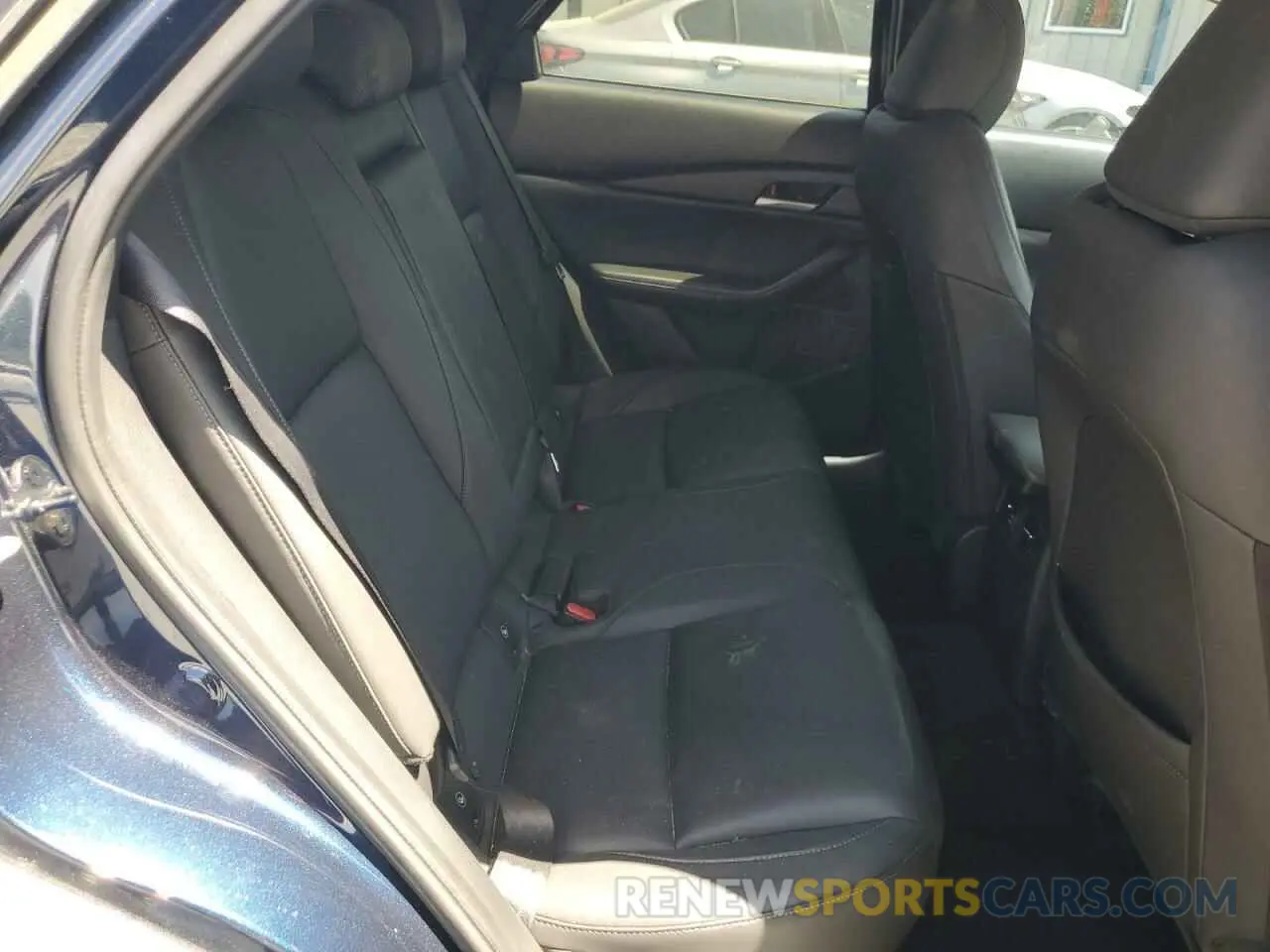 10 Photograph of a damaged car 3MVDMABL2MM232281 MAZDA CX30 2021