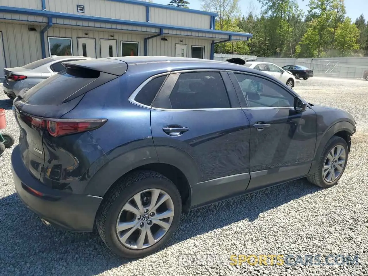 3 Photograph of a damaged car 3MVDMABL2MM232281 MAZDA CX30 2021