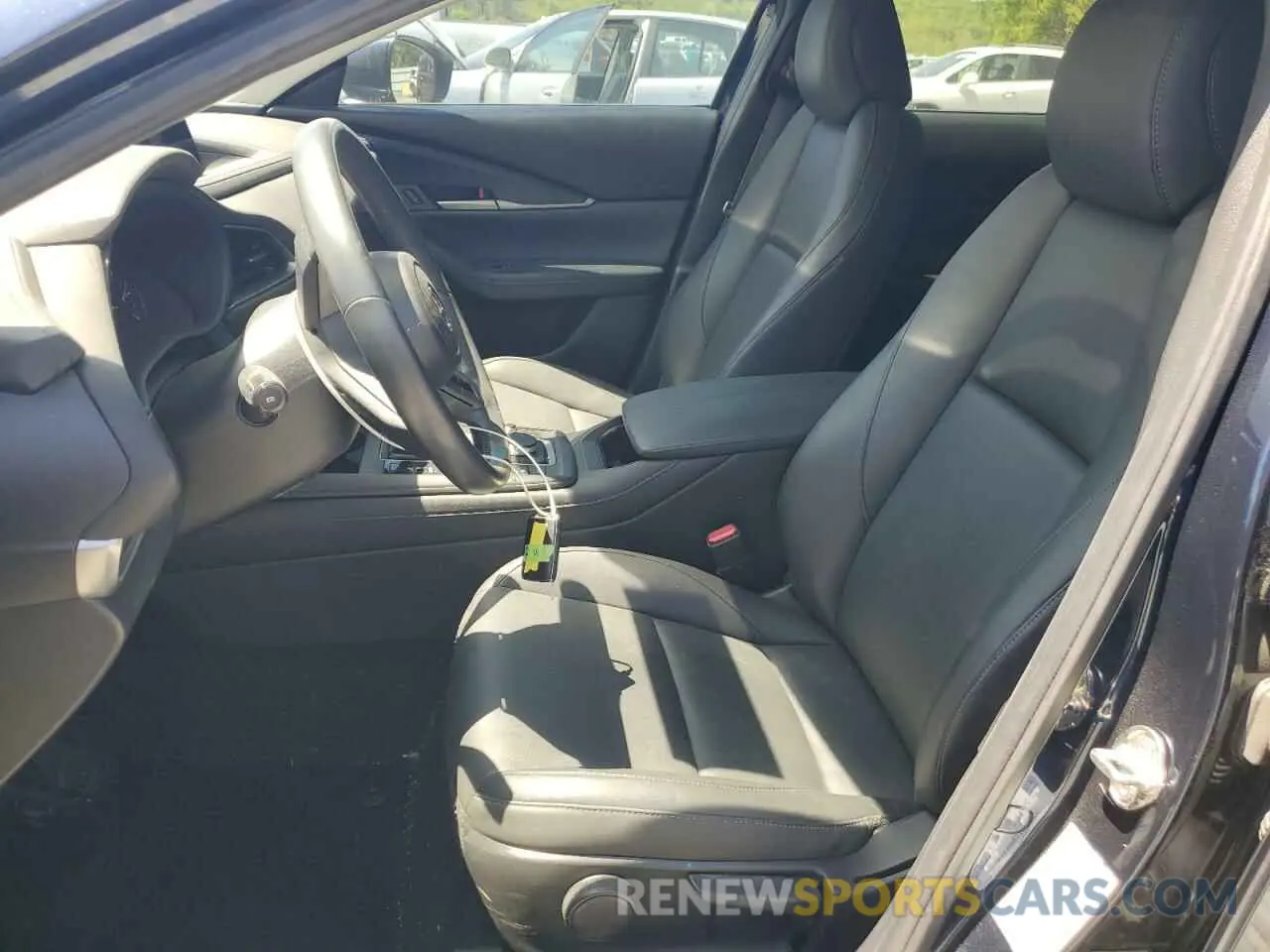 7 Photograph of a damaged car 3MVDMABL2MM232281 MAZDA CX30 2021