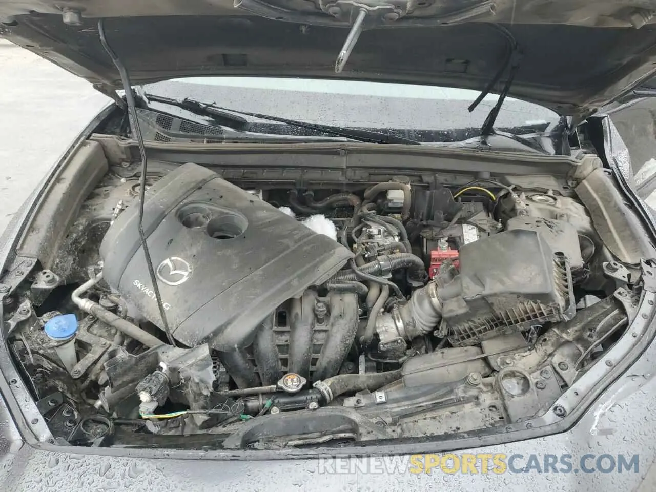 12 Photograph of a damaged car 3MVDMABL2MM269749 MAZDA CX30 2021