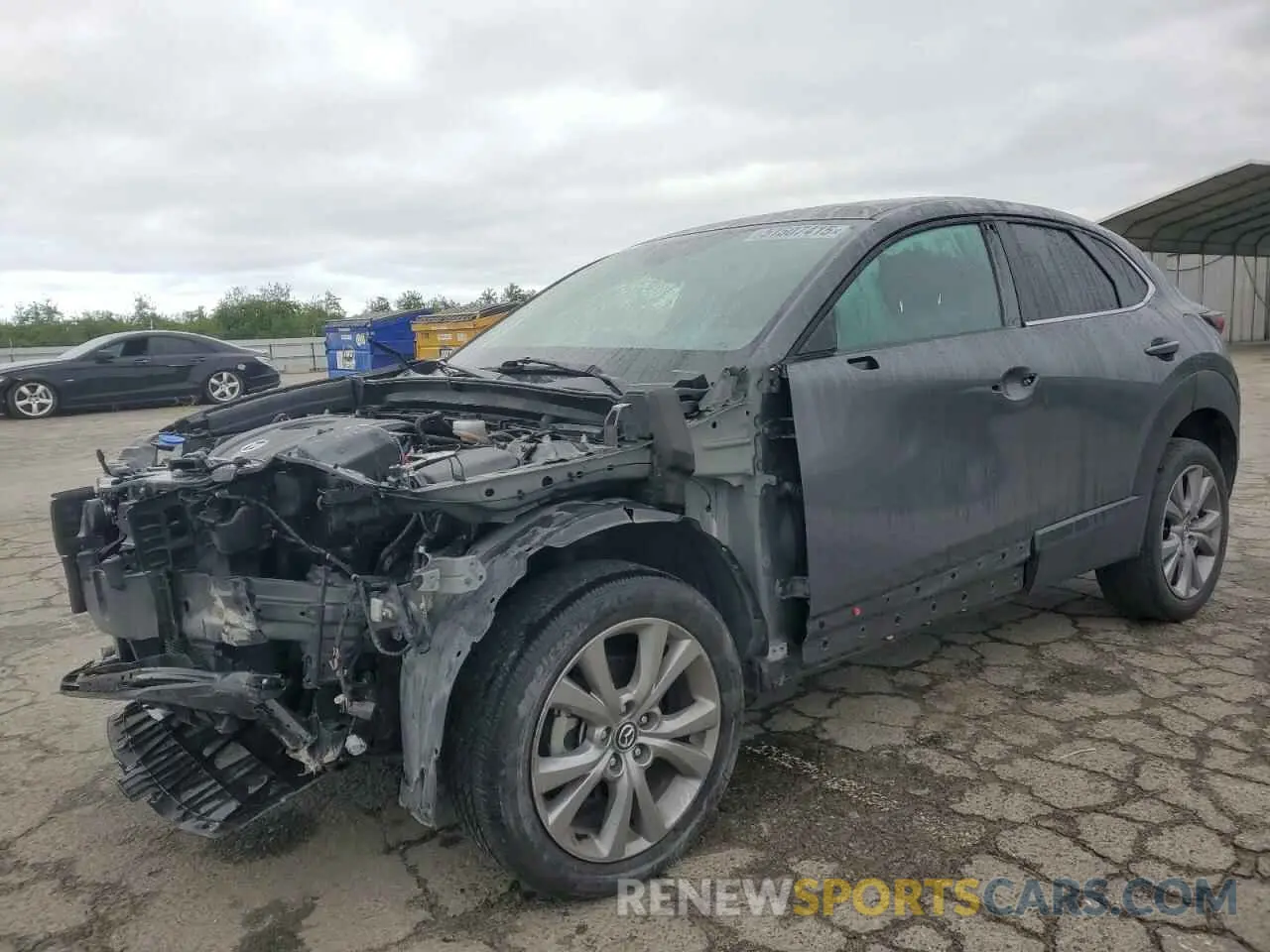 1 Photograph of a damaged car 3MVDMABL3MM220186 MAZDA CX30 2021