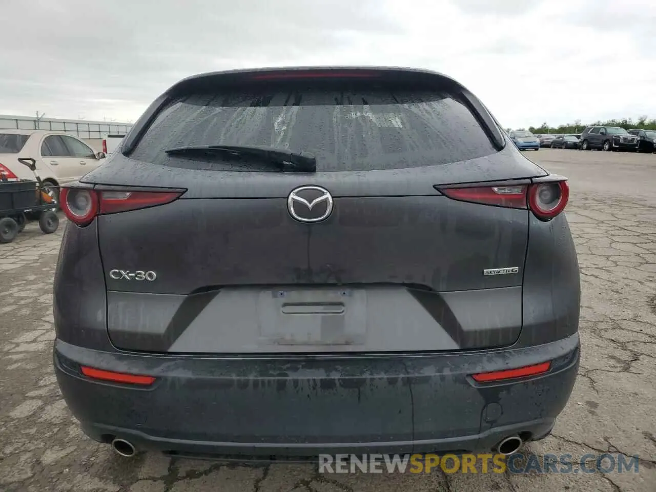 6 Photograph of a damaged car 3MVDMABL3MM220186 MAZDA CX30 2021
