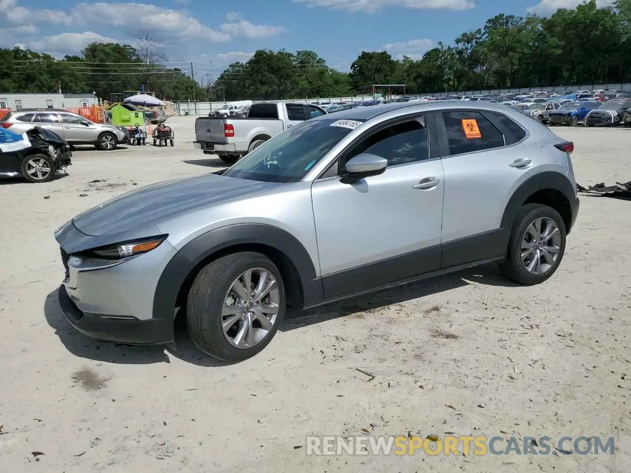 1 Photograph of a damaged car 3MVDMABL5MM227091 MAZDA CX30 2021