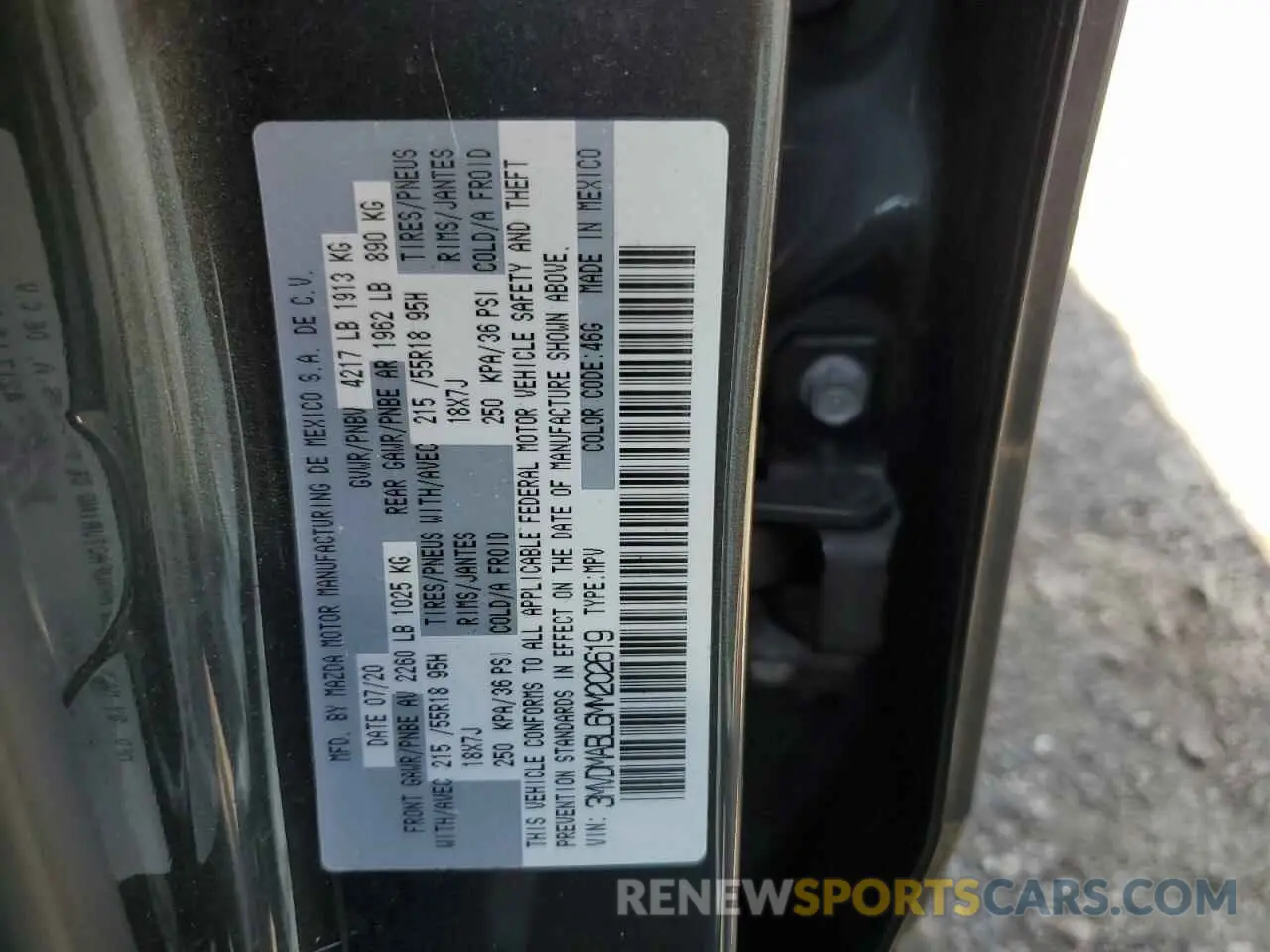 13 Photograph of a damaged car 3MVDMABL6MM202619 MAZDA CX30 2021