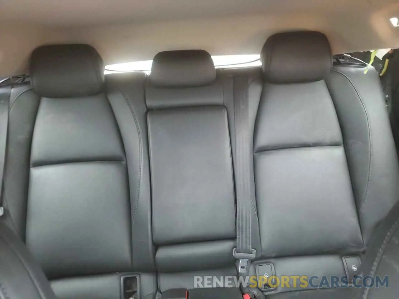 10 Photograph of a damaged car 3MVDMABL6MM242523 MAZDA CX30 2021