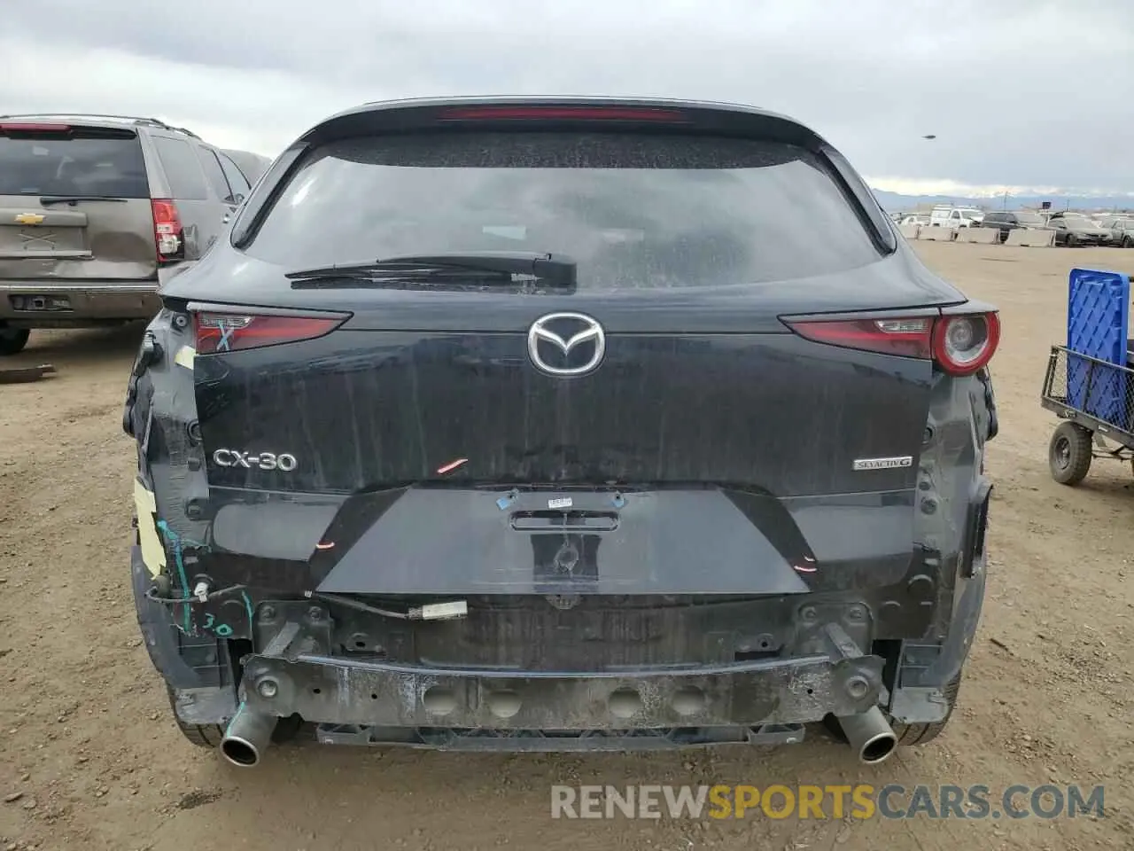 6 Photograph of a damaged car 3MVDMABL6MM242523 MAZDA CX30 2021
