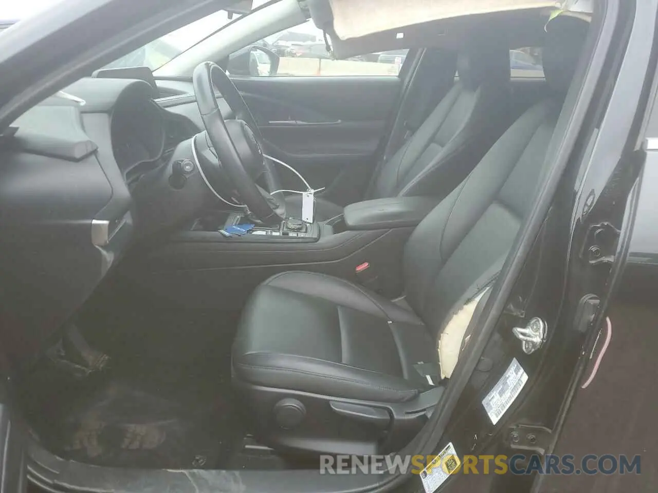 7 Photograph of a damaged car 3MVDMABL6MM242523 MAZDA CX30 2021