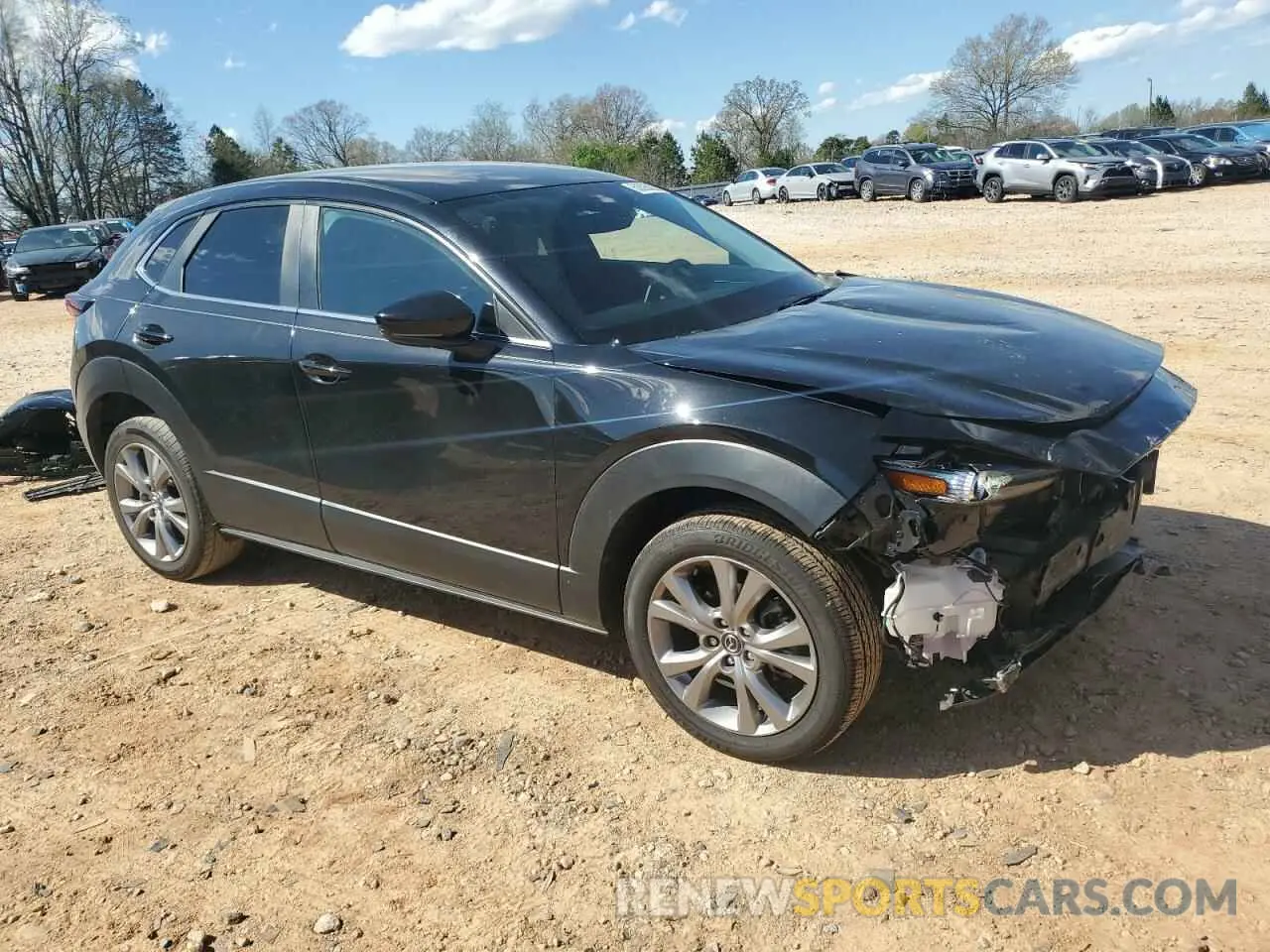 4 Photograph of a damaged car 3MVDMABL6MM253618 MAZDA CX30 2021