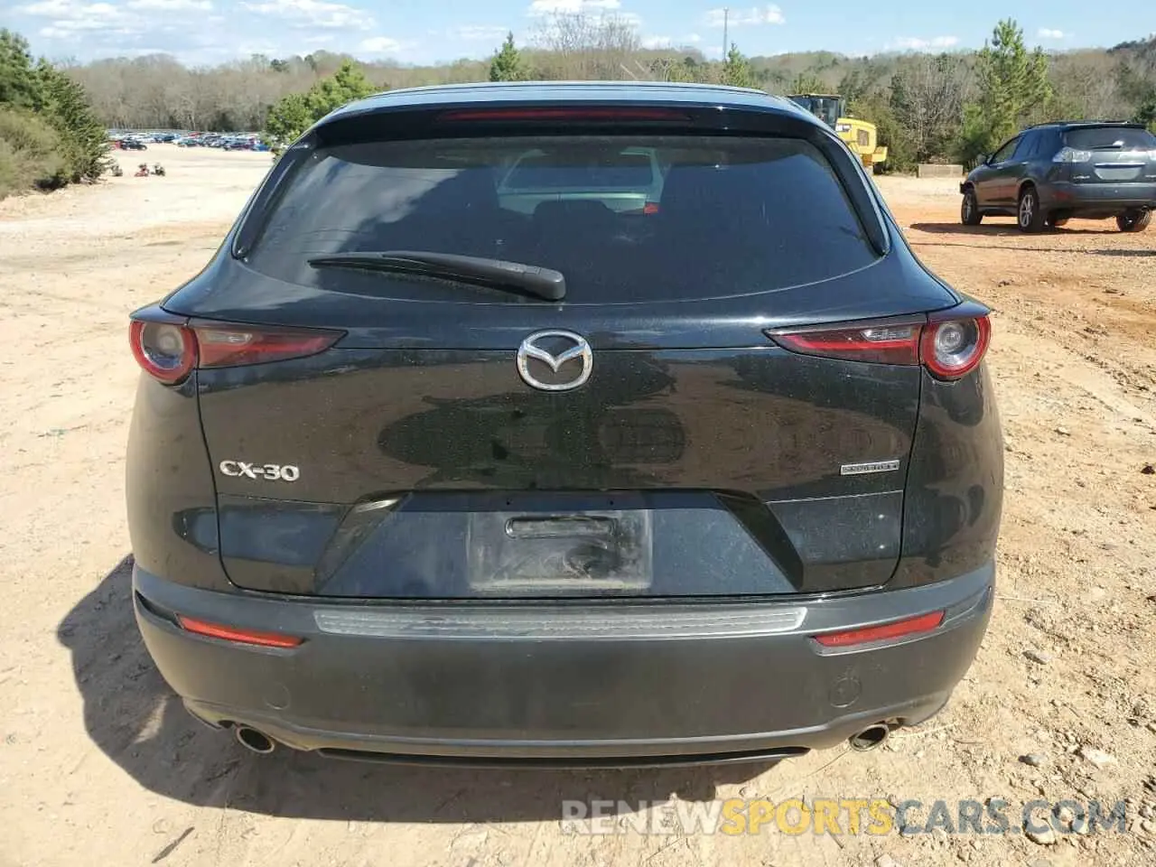 6 Photograph of a damaged car 3MVDMABL6MM253618 MAZDA CX30 2021