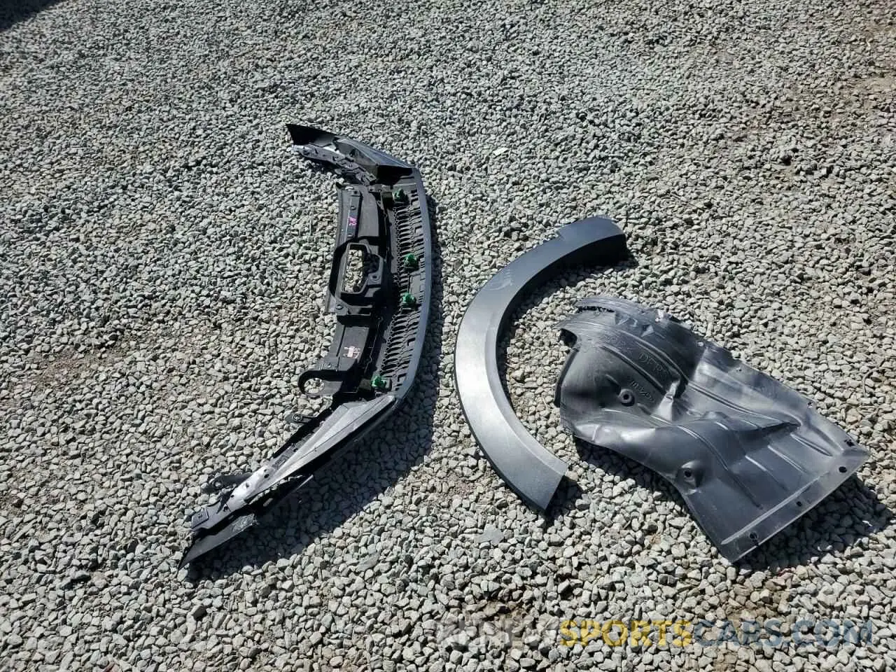 13 Photograph of a damaged car 3MVDMABL8MM220412 MAZDA CX30 2021