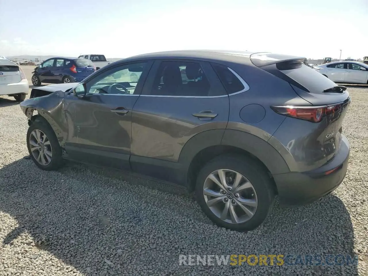 2 Photograph of a damaged car 3MVDMABL8MM220412 MAZDA CX30 2021