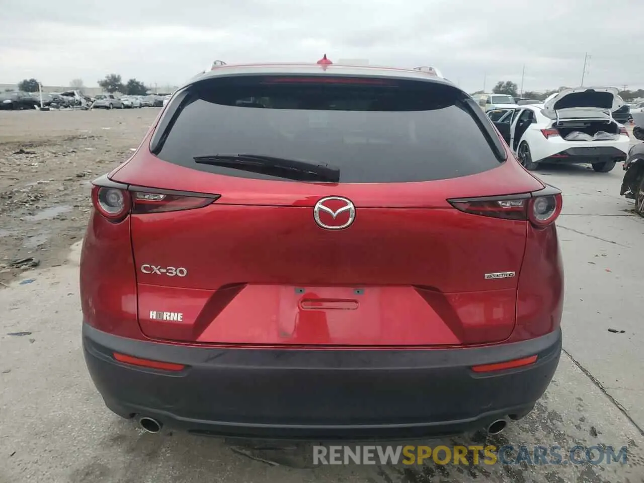 6 Photograph of a damaged car 3MVDMADL4MM202745 MAZDA CX30 2021