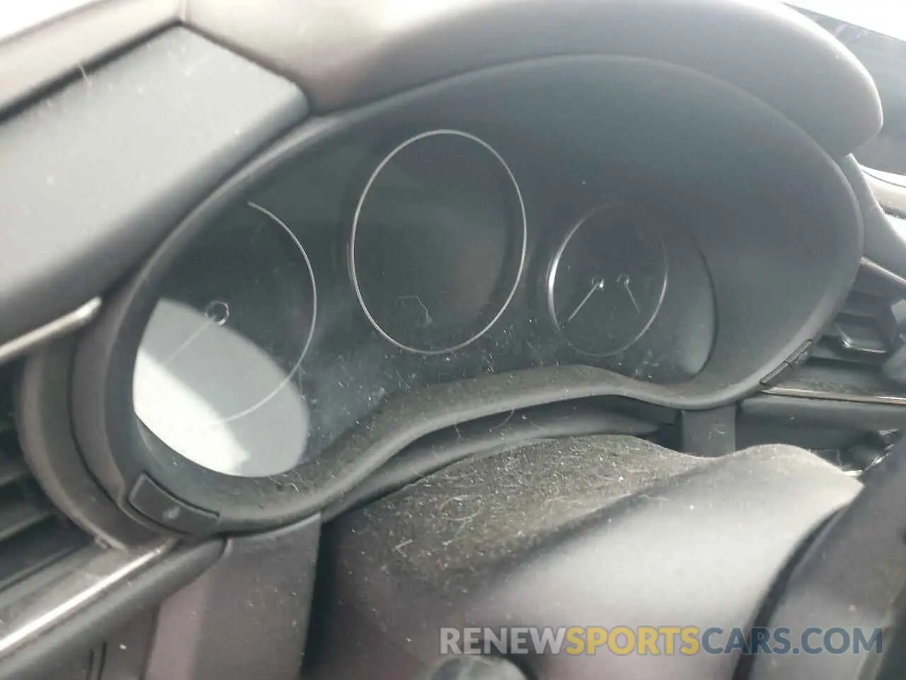 9 Photograph of a damaged car 3MVDMADL4MM202745 MAZDA CX30 2021
