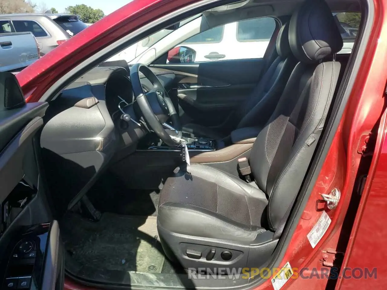 7 Photograph of a damaged car 3MVDMADL6MM200494 MAZDA CX30 2021