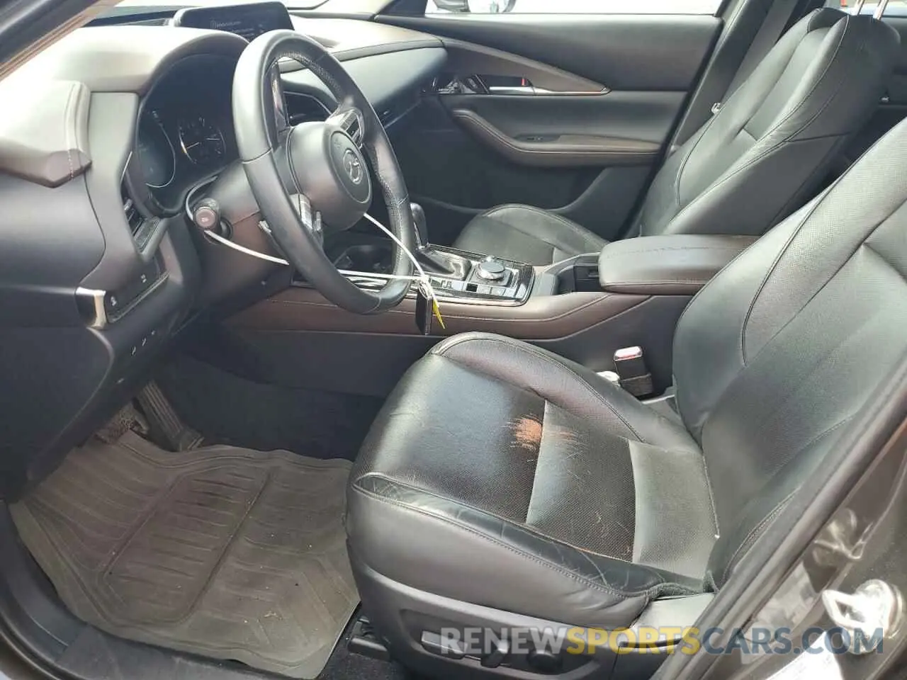 7 Photograph of a damaged car 3MVDMADM5MM228960 MAZDA CX30 2021