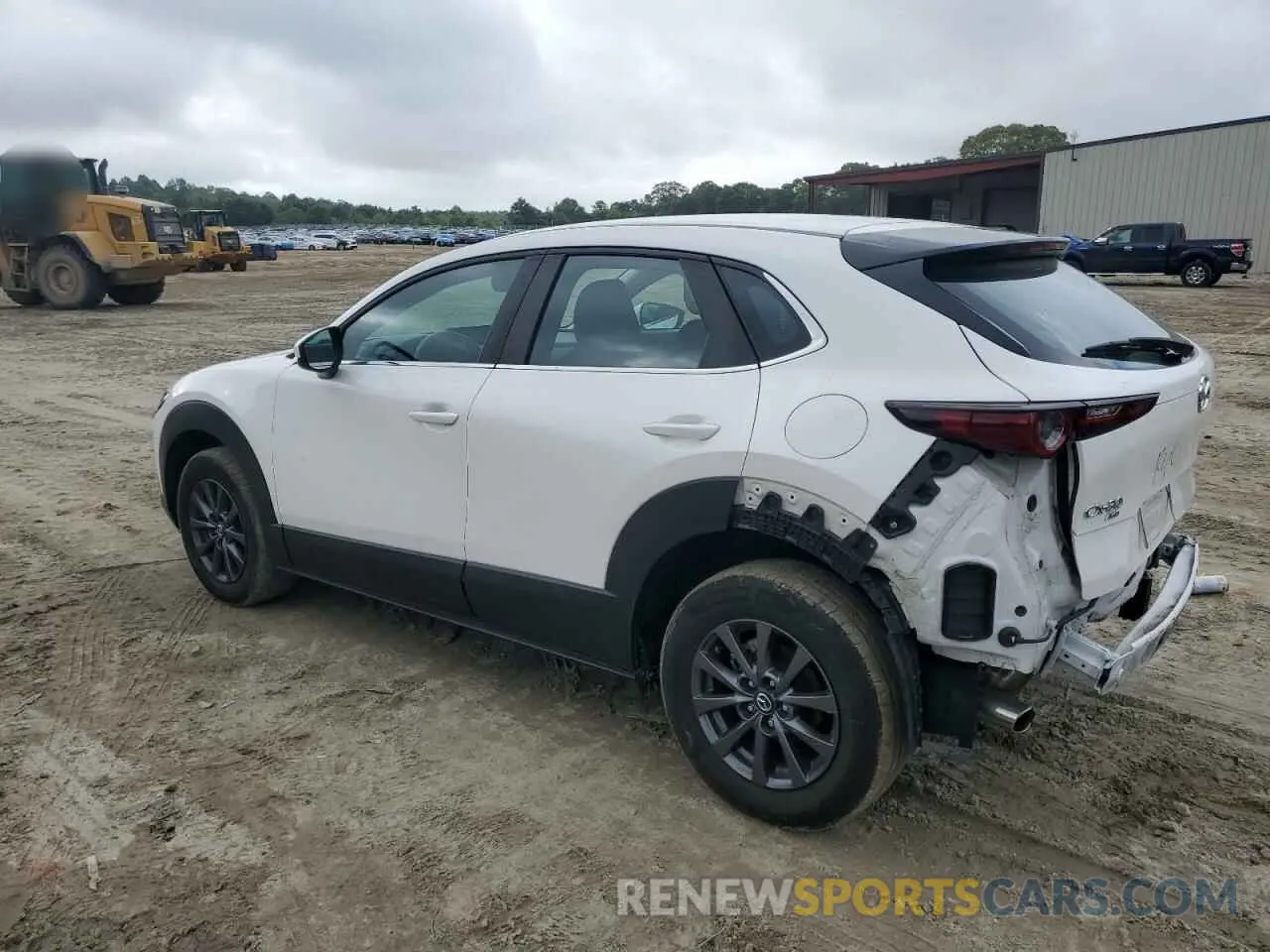2 Photograph of a damaged car 3MVDMBAL4MM219507 MAZDA CX30 2021