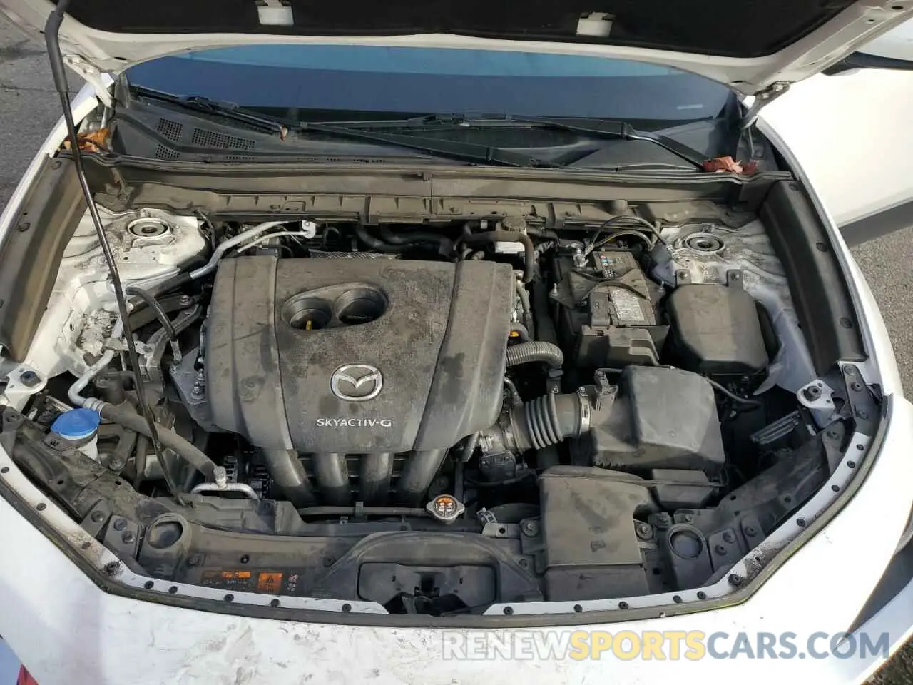 12 Photograph of a damaged car 3MVDMBAL6MM226961 MAZDA CX30 2021