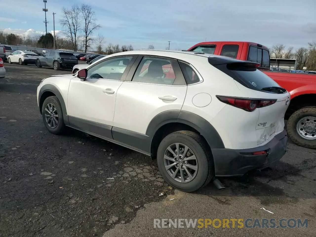 2 Photograph of a damaged car 3MVDMBAL6MM226961 MAZDA CX30 2021
