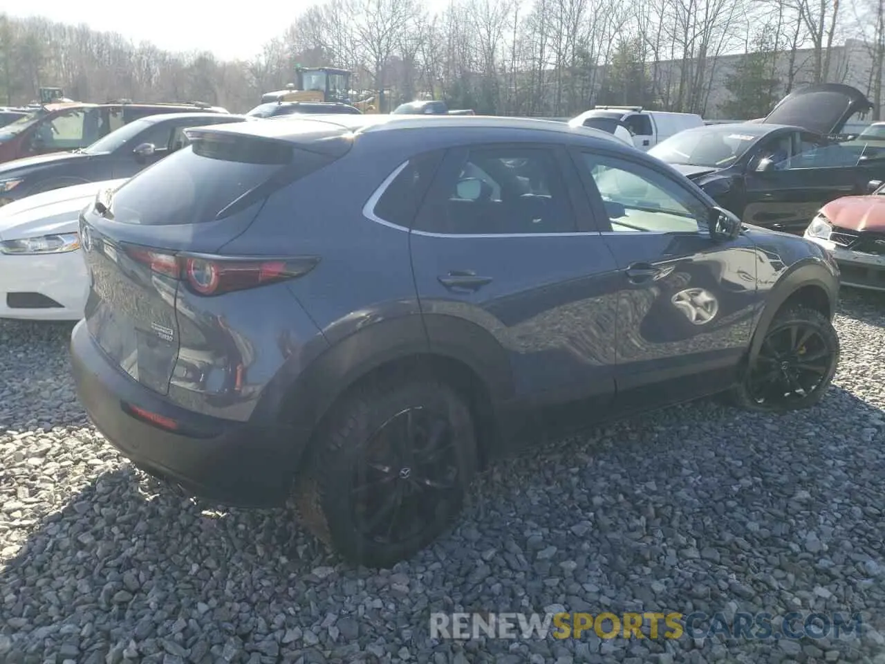 3 Photograph of a damaged car 3MVDMBAY9MM312888 MAZDA CX30 2021