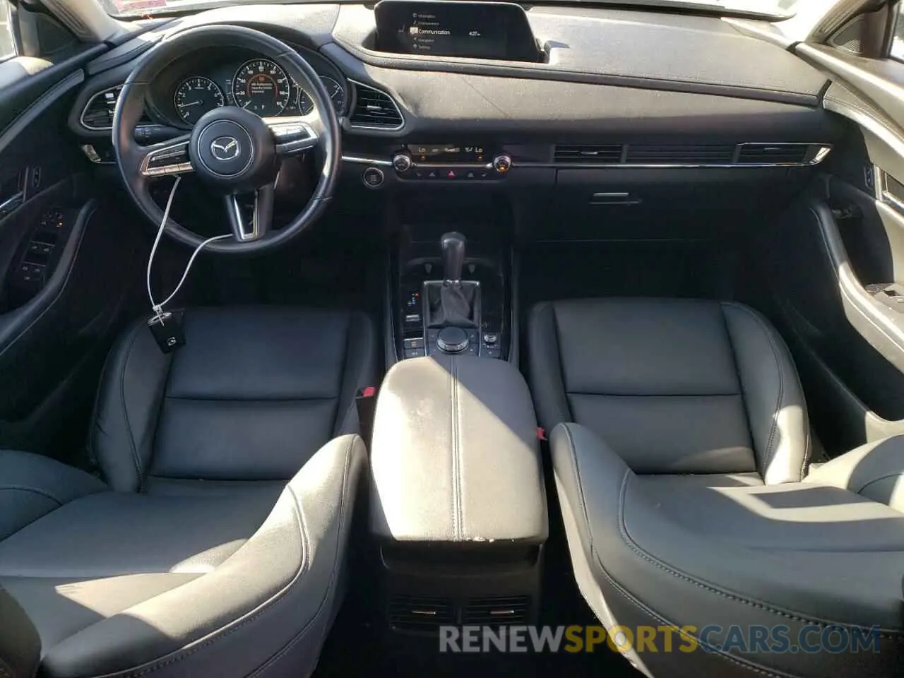 8 Photograph of a damaged car 3MVDMBAY9MM312888 MAZDA CX30 2021