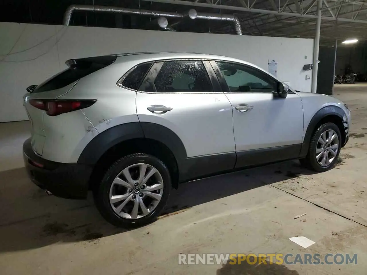 3 Photograph of a damaged car 3MVDMBBL0MM235251 MAZDA CX30 2021