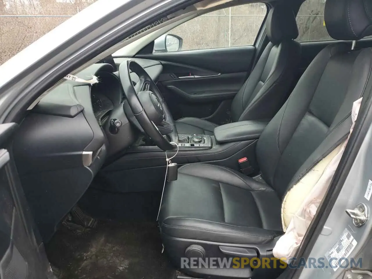 7 Photograph of a damaged car 3MVDMBBL0MM235251 MAZDA CX30 2021