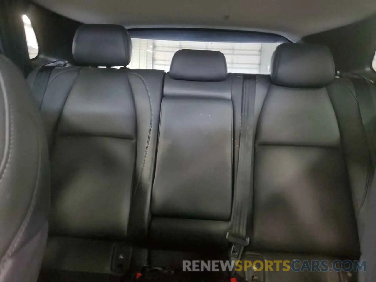 10 Photograph of a damaged car 3MVDMBBL0MM305606 MAZDA CX30 2021