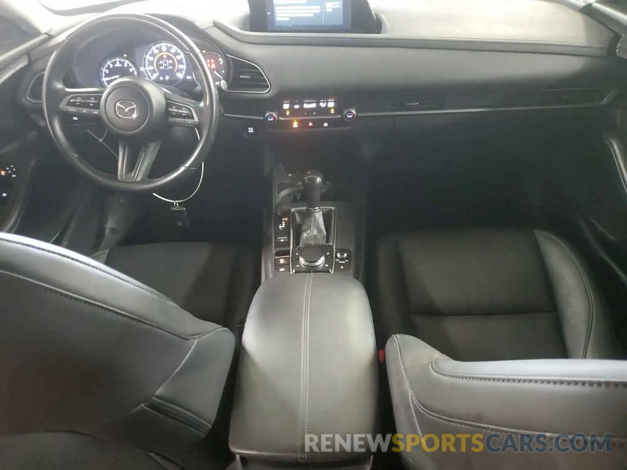 8 Photograph of a damaged car 3MVDMBBL0MM305606 MAZDA CX30 2021