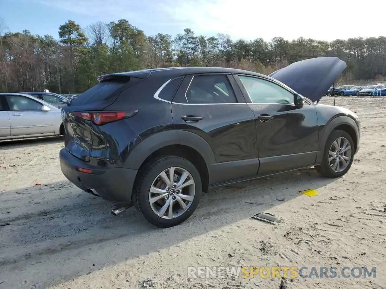 3 Photograph of a damaged car 3MVDMBBL1MM253743 MAZDA CX30 2021