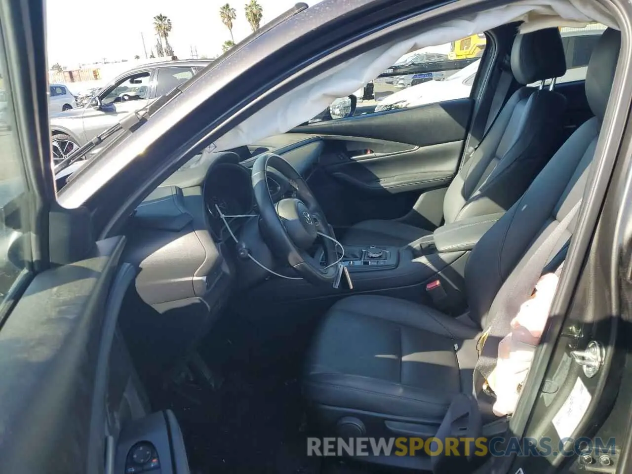 7 Photograph of a damaged car 3MVDMBBL1MM313391 MAZDA CX30 2021