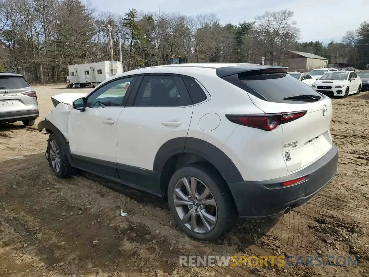 2 Photograph of a damaged car 3MVDMBBL2MM257378 MAZDA CX30 2021