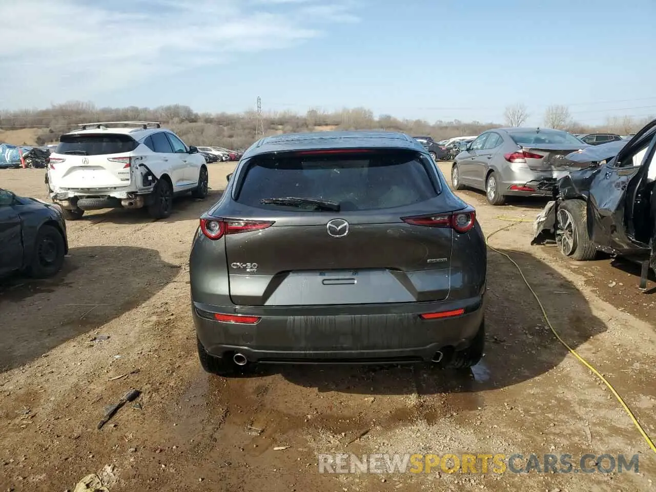 6 Photograph of a damaged car 3MVDMBBL2MM316798 MAZDA CX30 2021