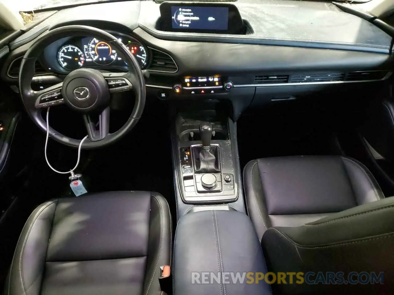 8 Photograph of a damaged car 3MVDMBBL3MM205516 MAZDA CX30 2021