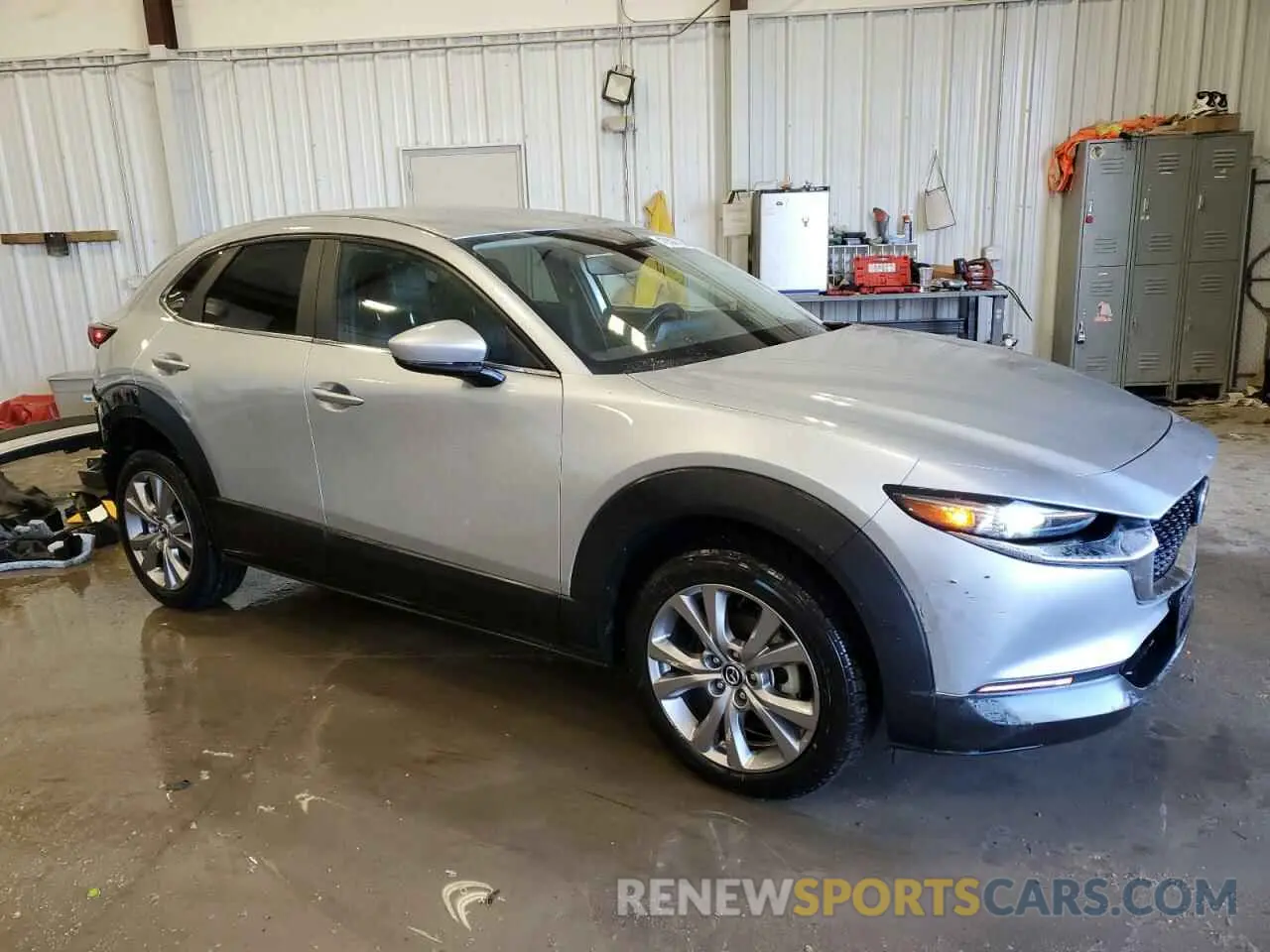 4 Photograph of a damaged car 3MVDMBBL3MM240556 MAZDA CX30 2021