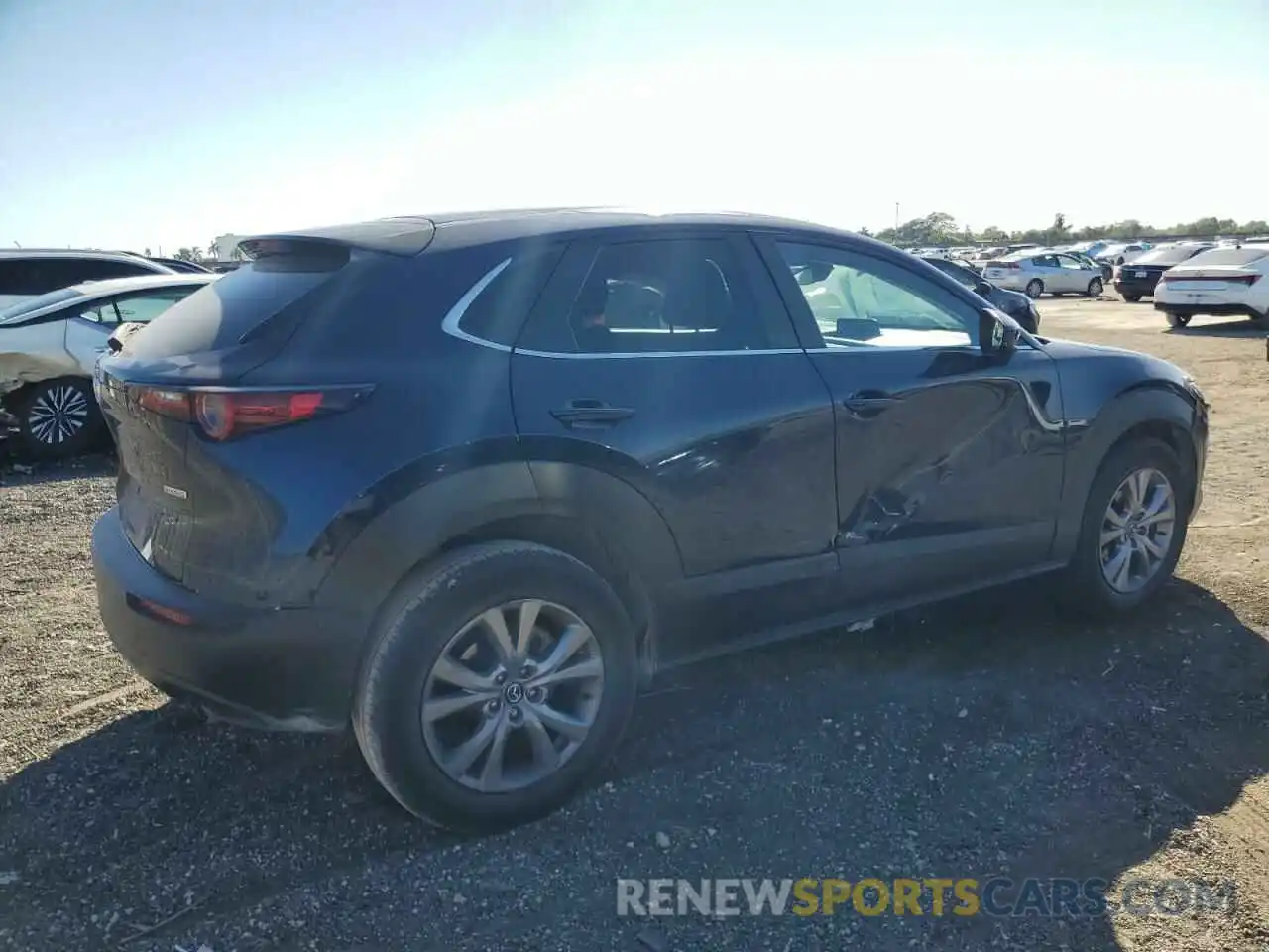 3 Photograph of a damaged car 3MVDMBBL4MM254580 MAZDA CX30 2021