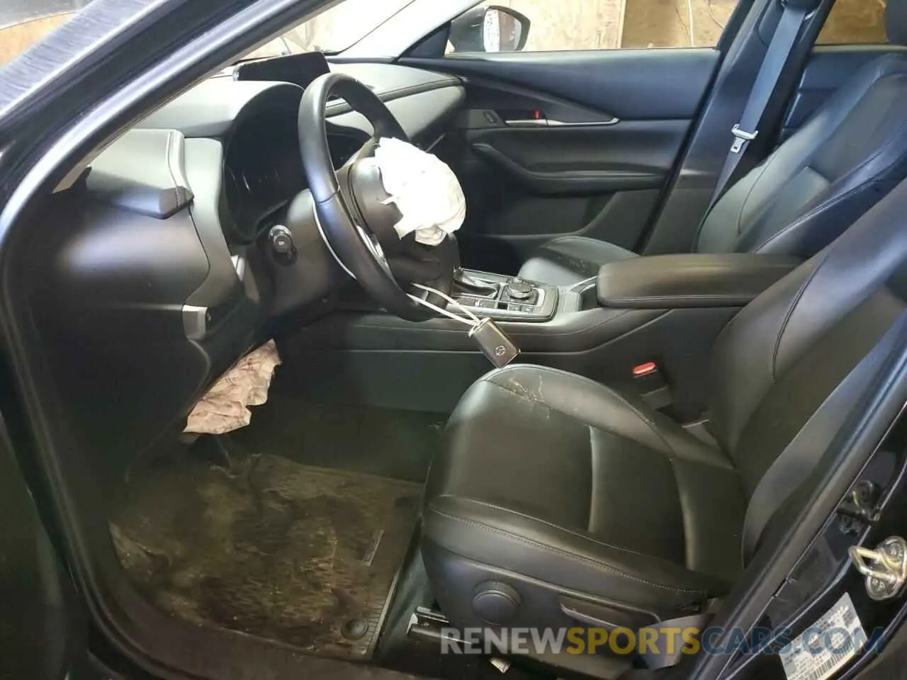 7 Photograph of a damaged car 3MVDMBBL4MM261447 MAZDA CX30 2021